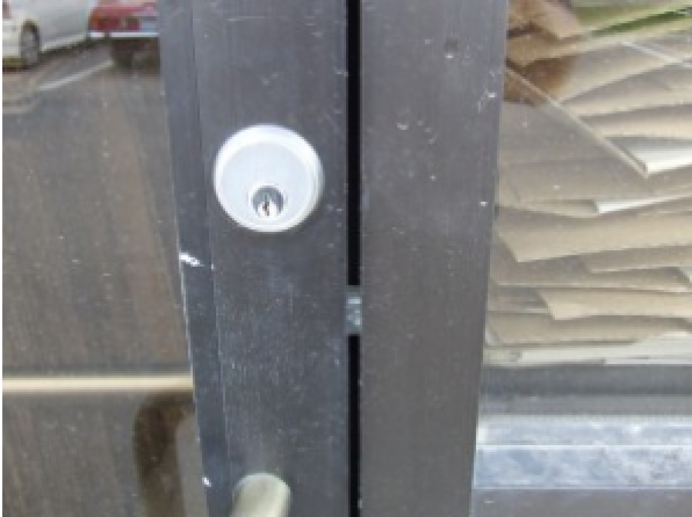 Commercial Glass door lock chicago il
